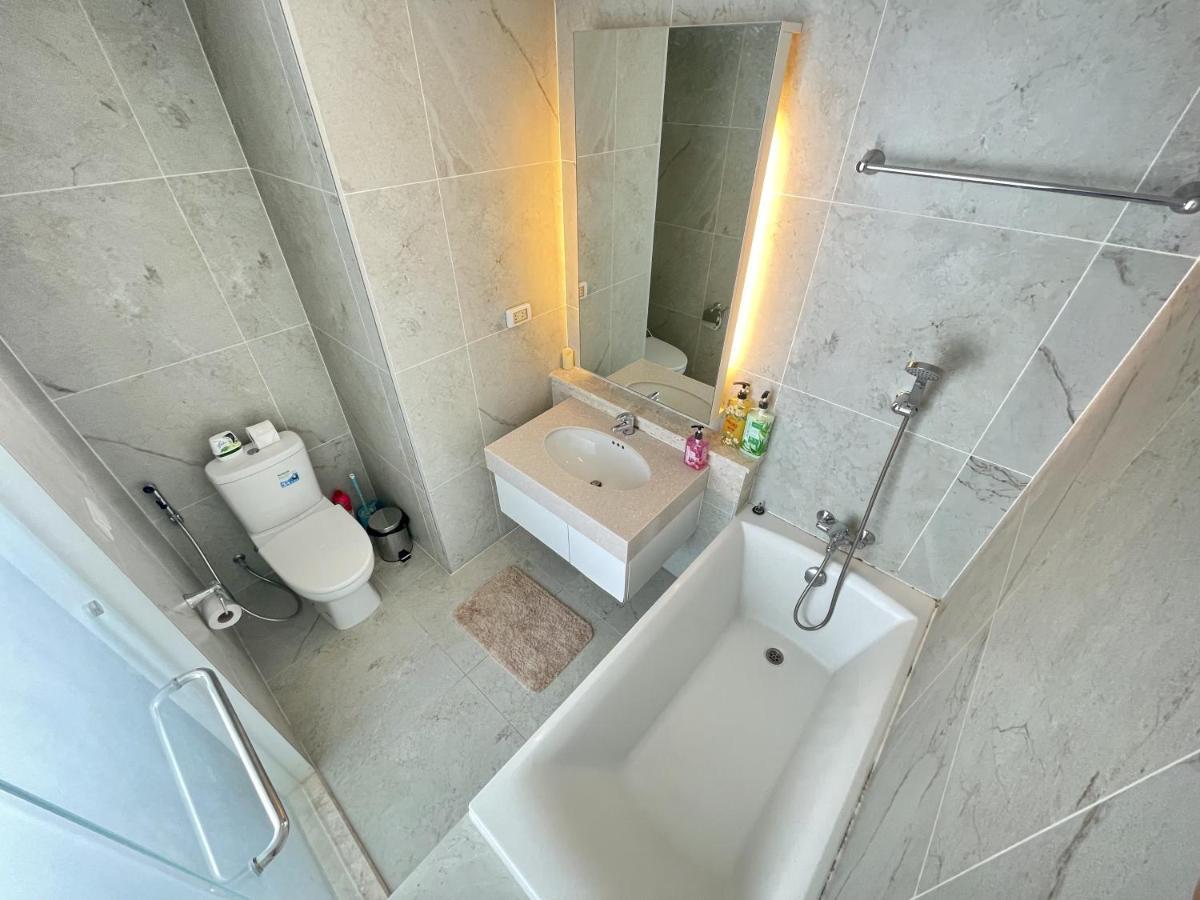 Căn hộ The Astra 2 Bedrooms By Ping *