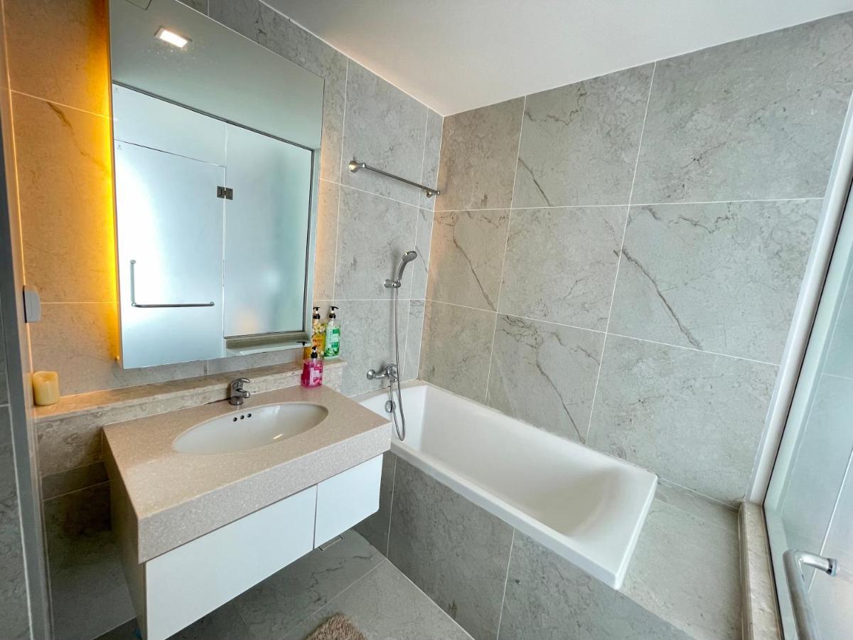 The Astra 2 Bedrooms By Ping Apartment Chiang Mai